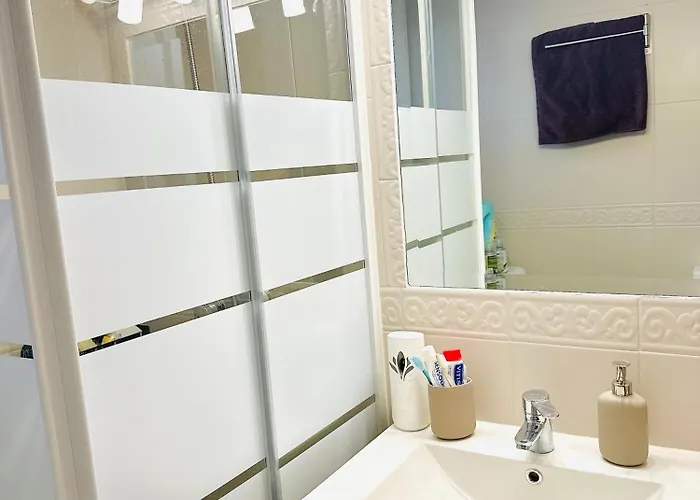 Exclusive Perla 5 Free Parking Фуенхірола